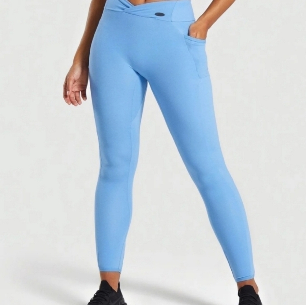 NWT GYMSHARK POISE LEGGINGS MALIBU BLUE SIZE SMALL